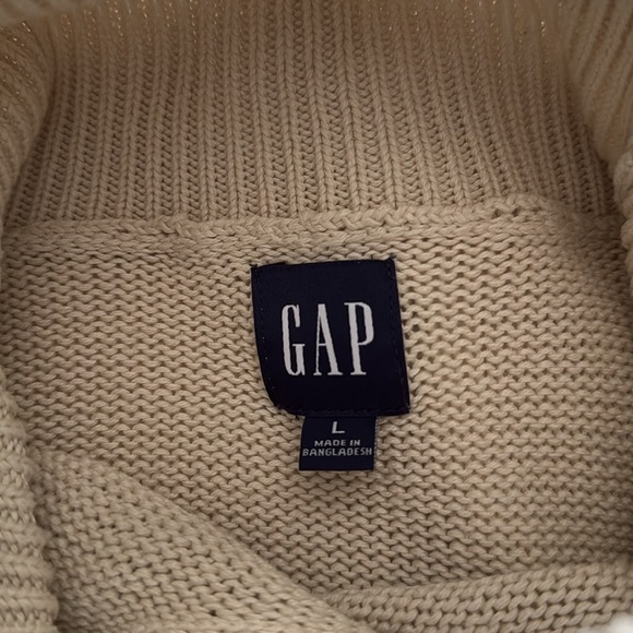 Gap 24/7 Split-Hem Turtleneck Sweater - Picture 4 of 4